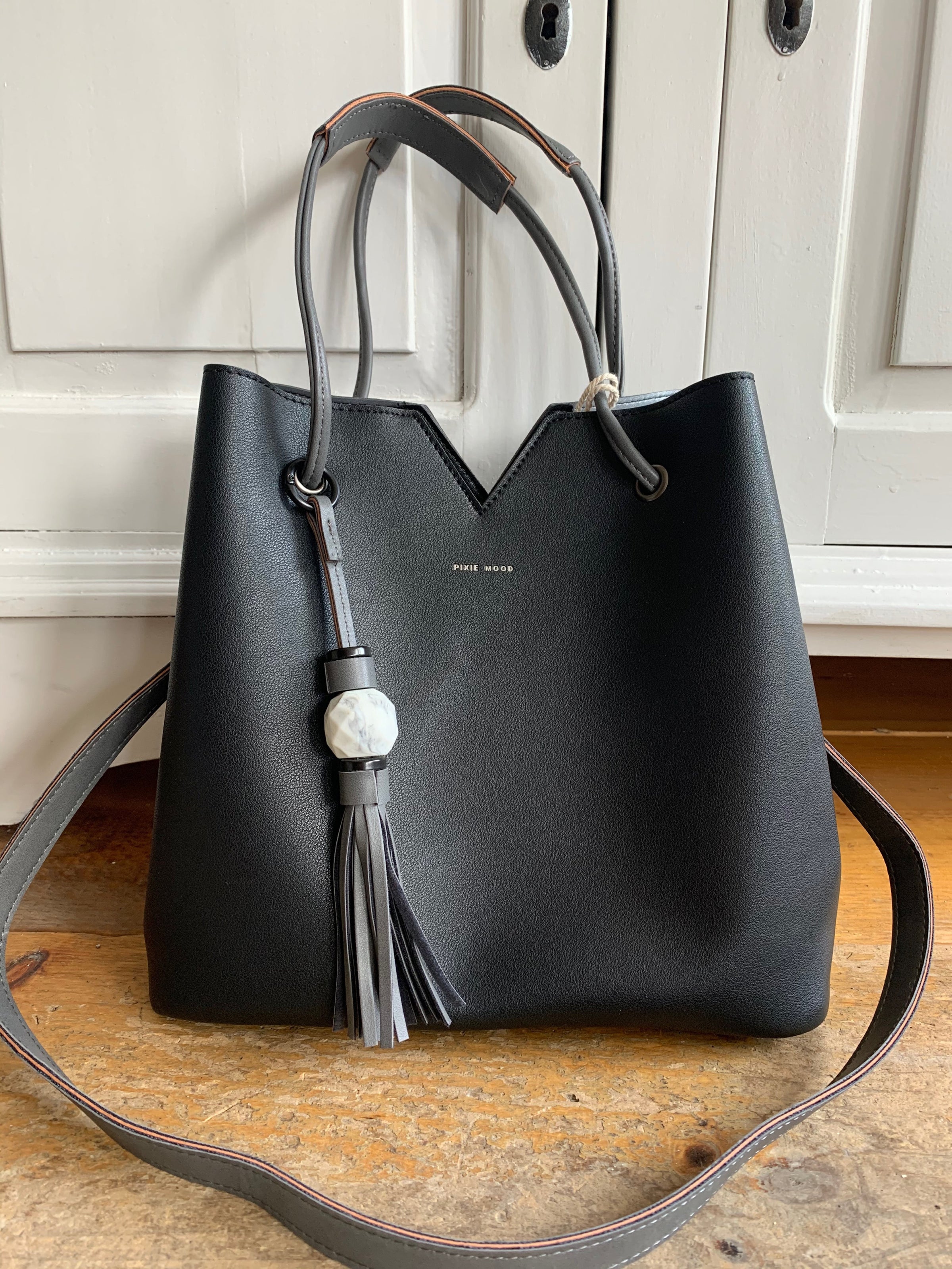 jasmine bag black Sidetracks Unique Gifts Apperal